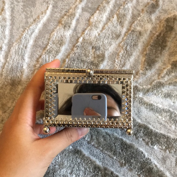 Cynthia Rowley jewelry box - Picture 3 of 8